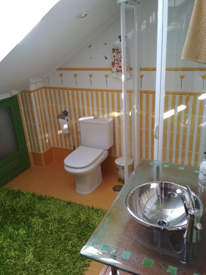 Alojamientos Marte Habitacion Con Bano Torrelavega Luaran gambar