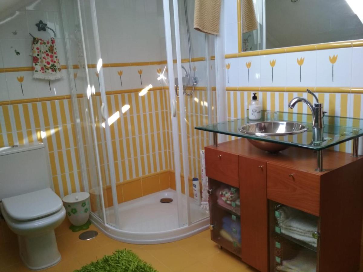 Alojamientos Marte Habitacion Con Bano Torrelavega Luaran gambar
