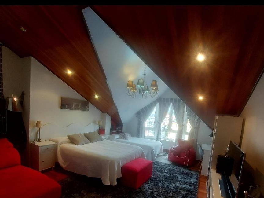 Alojamientos Marte Habitacion Con Bano Torrelavega Luaran gambar
