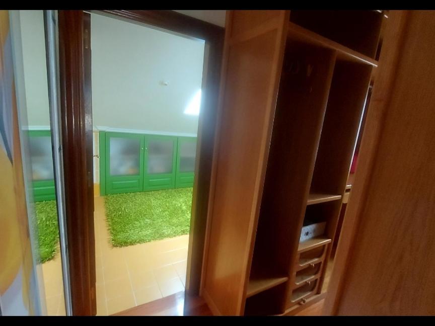 Alojamientos Marte Habitacion Con Bano Torrelavega Luaran gambar